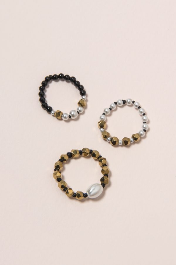 Ricciarelli set of rings